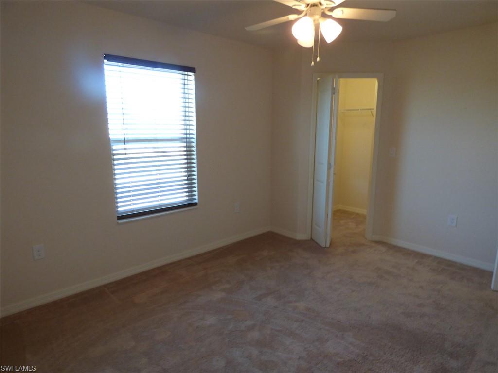 TOWN LAKES - Residential