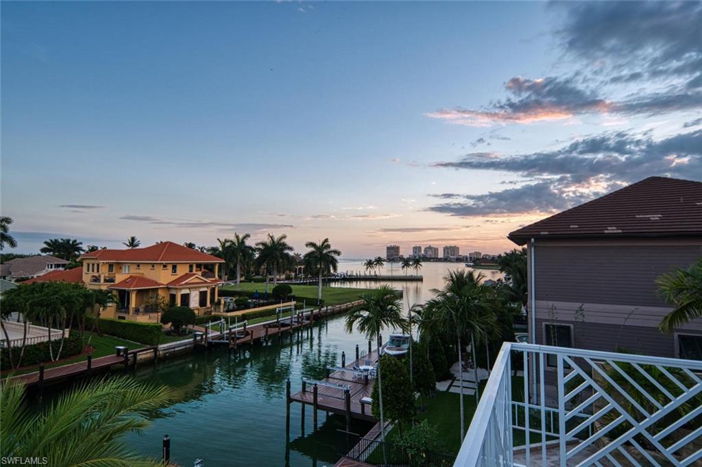 ESTATES - Residential