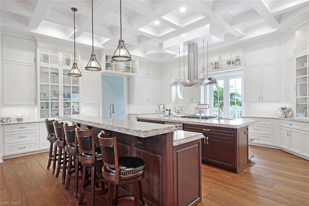 ESTATES - Residential