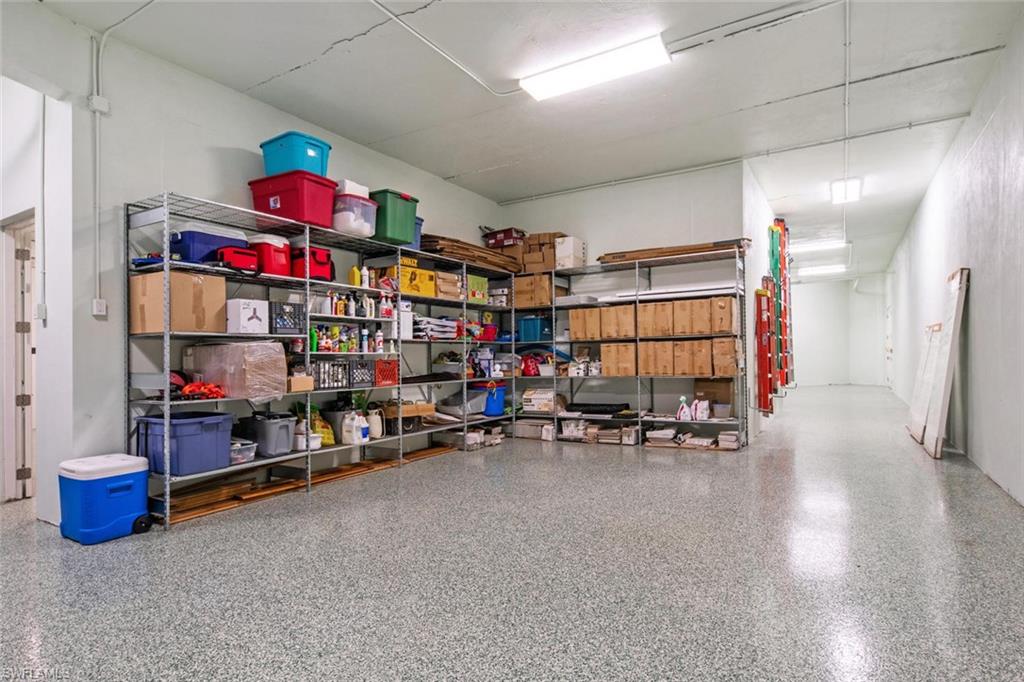 ESTATES - Residential