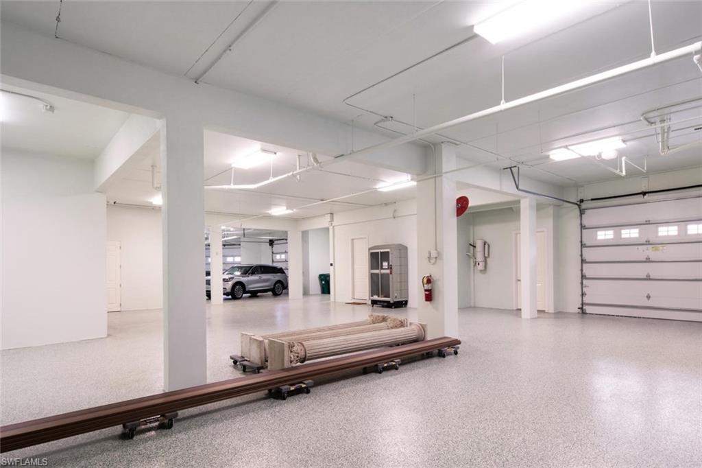 ESTATES - Residential