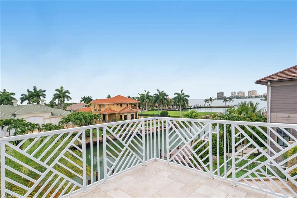 ESTATES - Residential