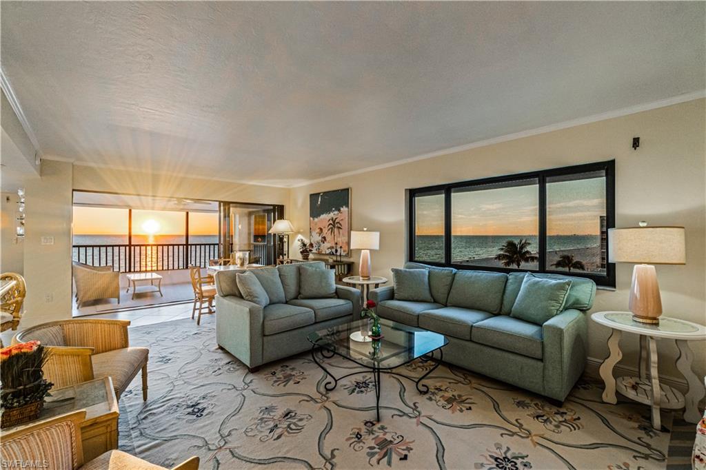 PELICAN POINTE CONDO - Residential