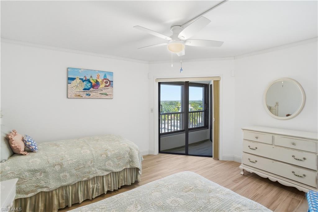 PELICAN POINTE CONDO - Residential