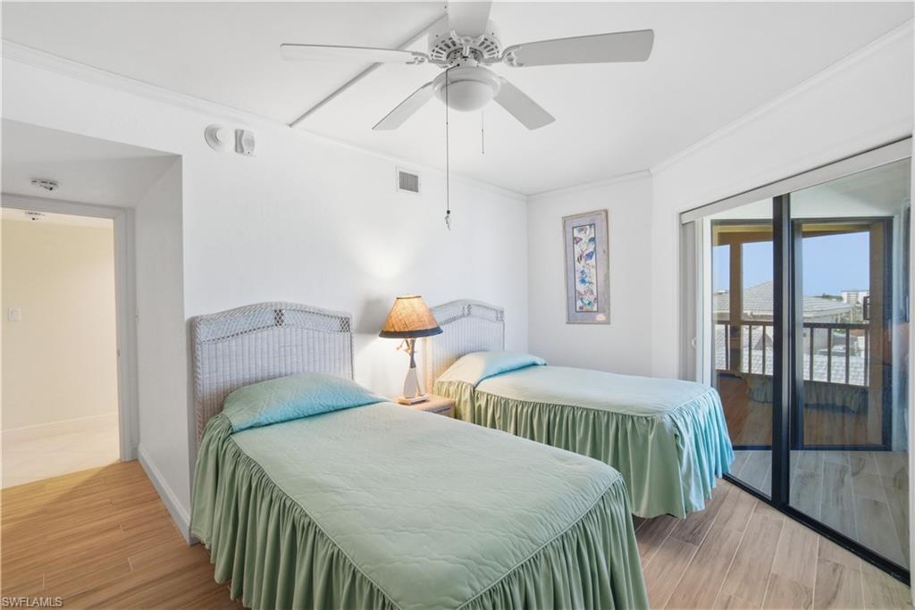 PELICAN POINTE CONDO - Residential