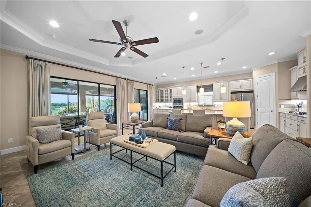 ESPLANADE - Residential