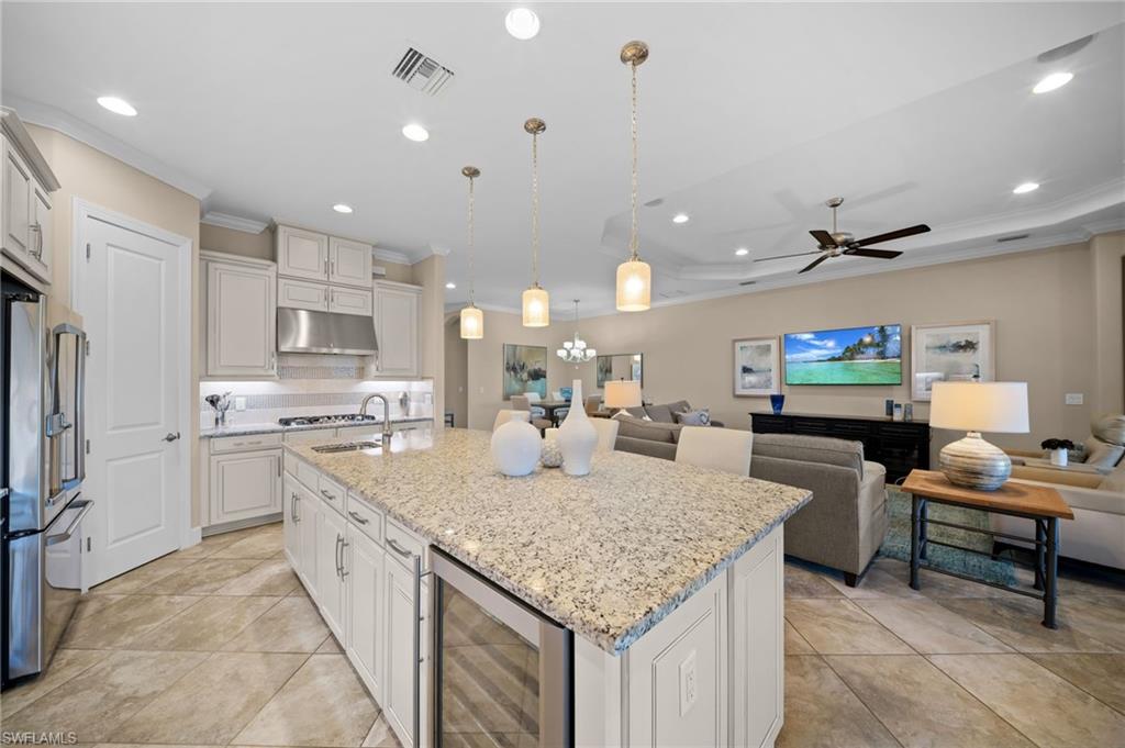 ESPLANADE - Residential