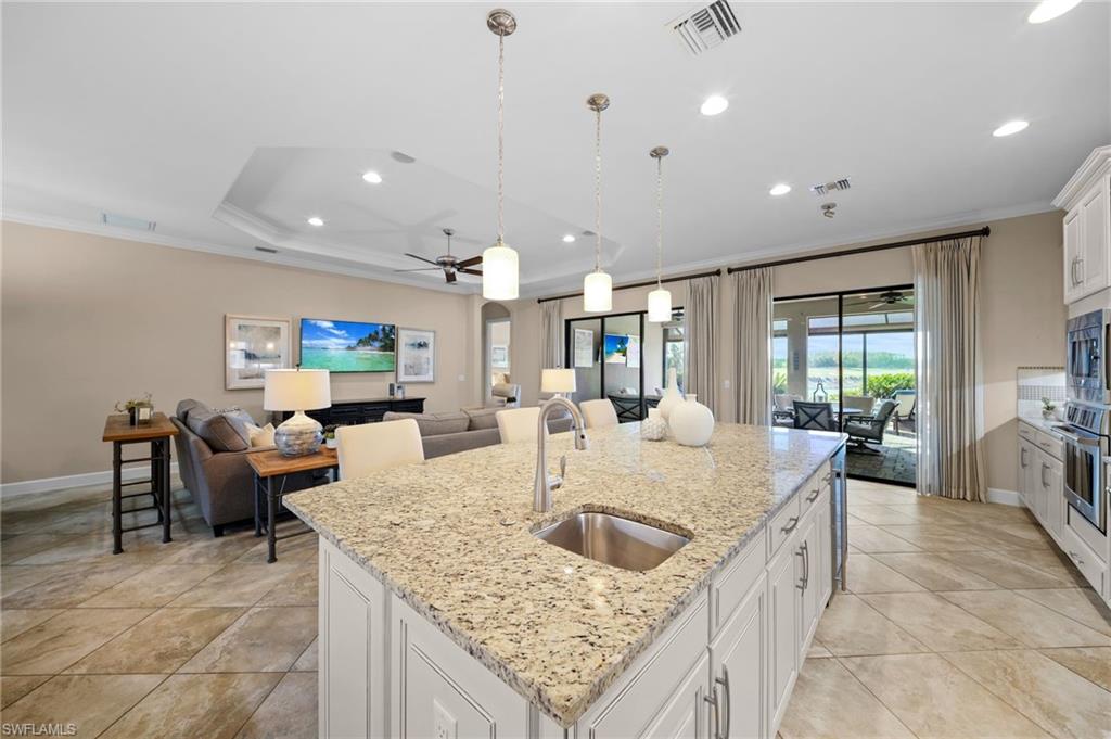 ESPLANADE - Residential