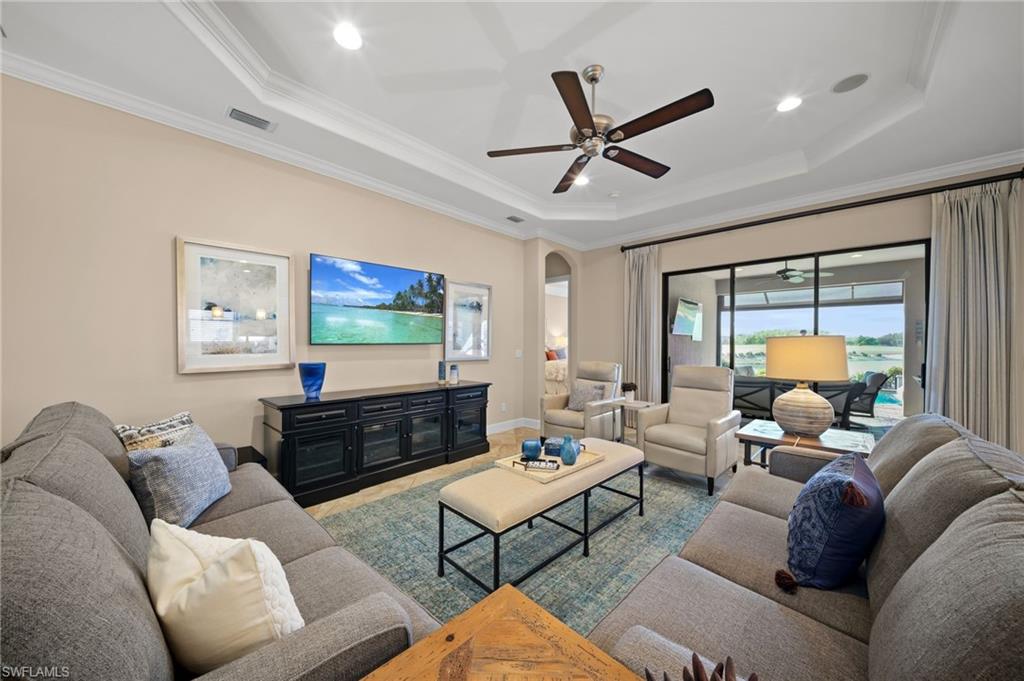 ESPLANADE - Residential