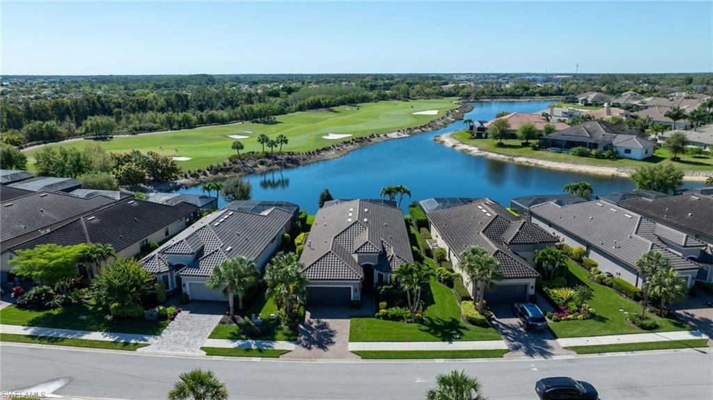 ESPLANADE - Residential