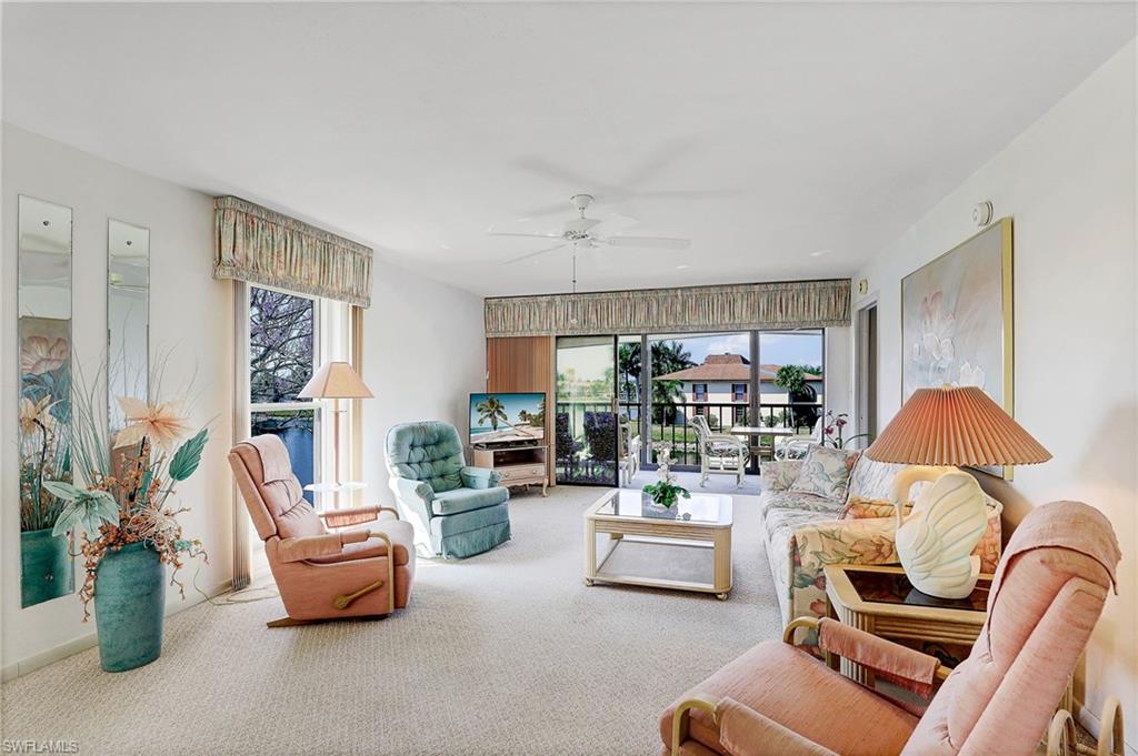 FOUNTAINS III - Residential