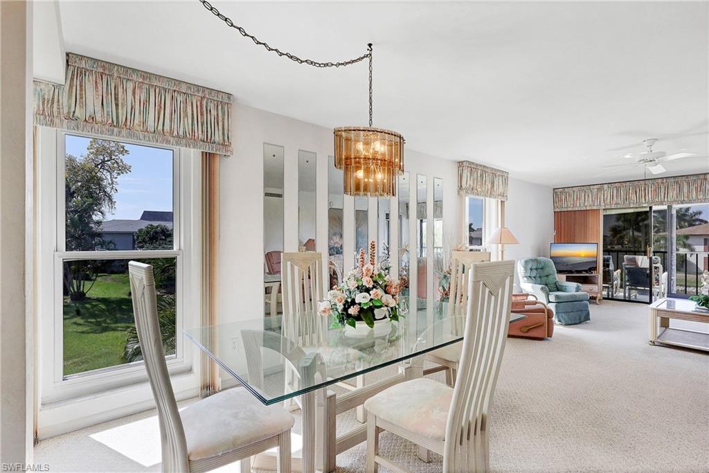 FOUNTAINS III - Residential