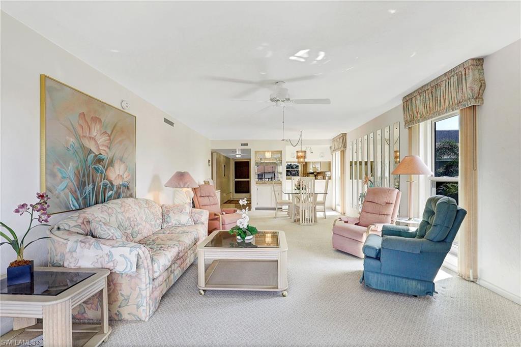 FOUNTAINS III - Residential