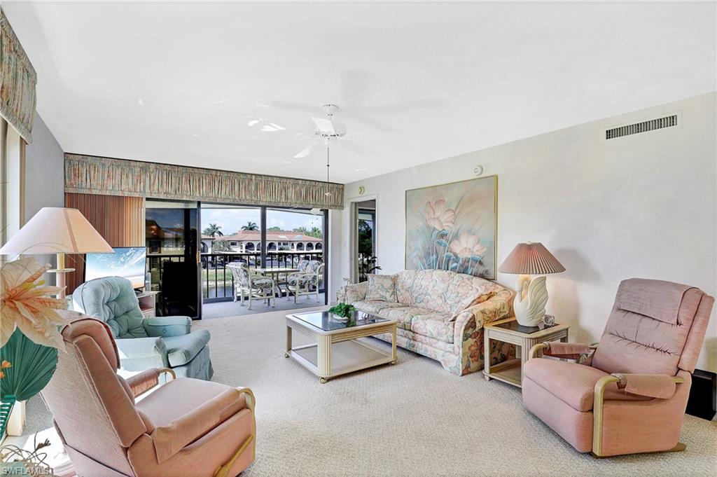 FOUNTAINS III - Residential