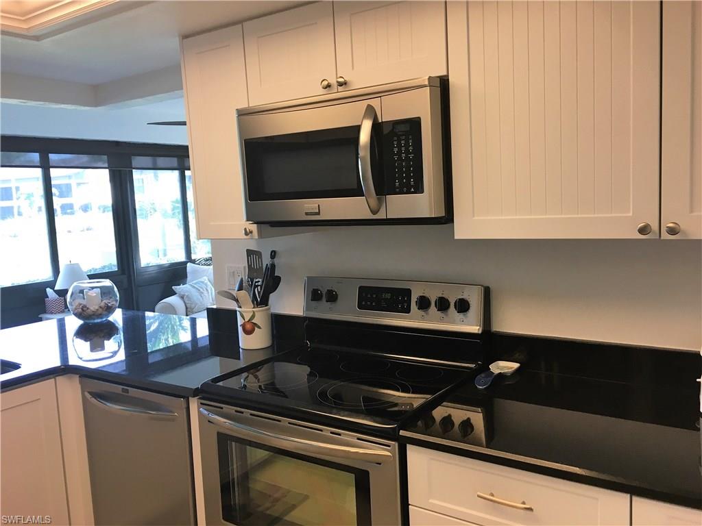 OAKMONT VILLAGE - Residential