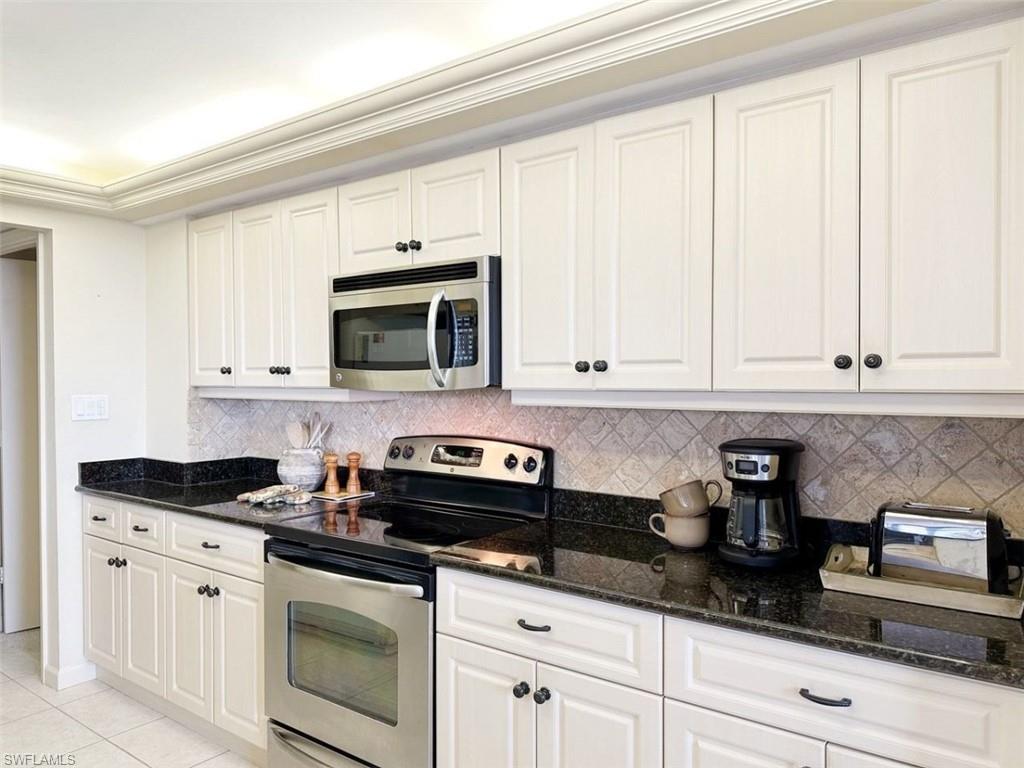 ROYAL SEAFARER - Residential