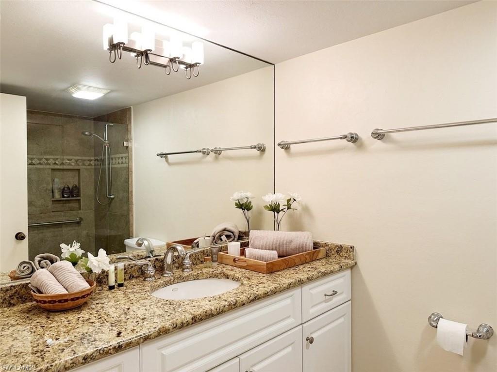 ROYAL SEAFARER - Residential