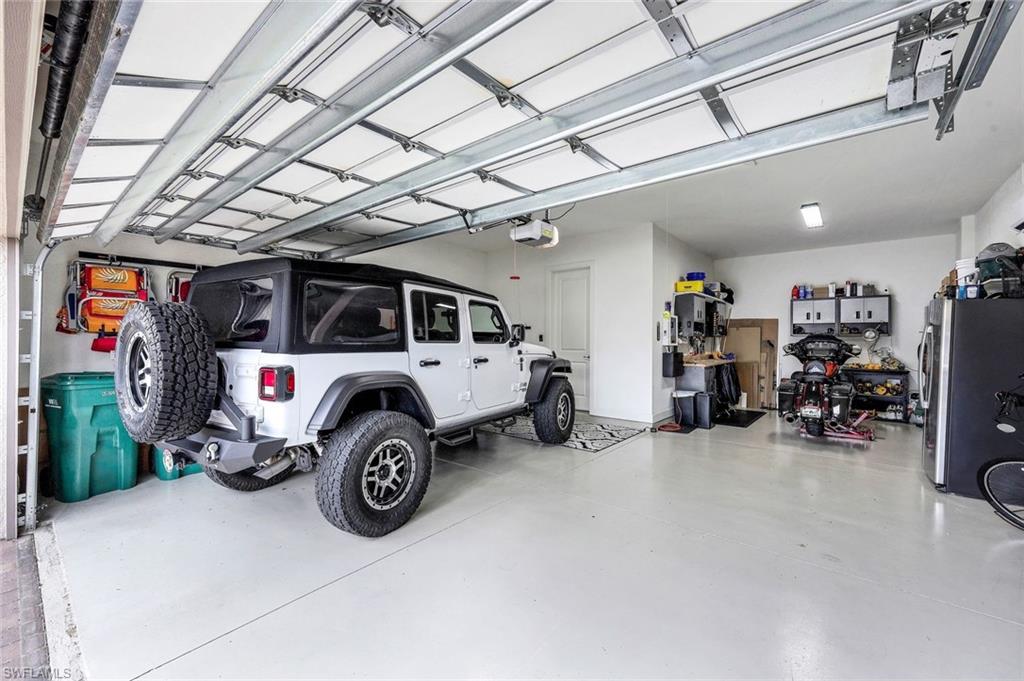 ESPLANADE - Residential