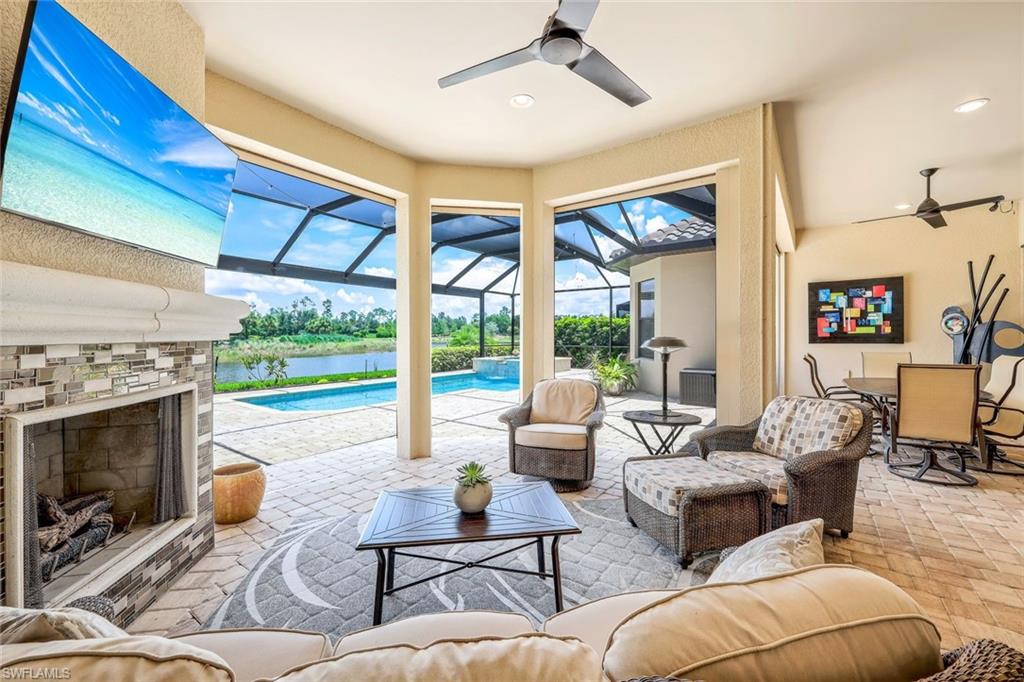 ESPLANADE - Residential