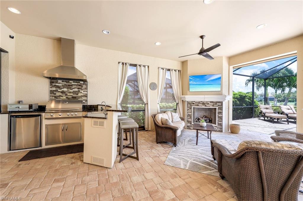 ESPLANADE - Residential