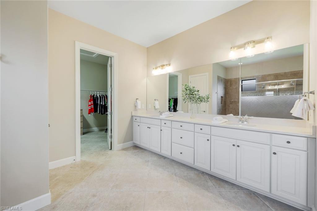 ESPLANADE - Residential