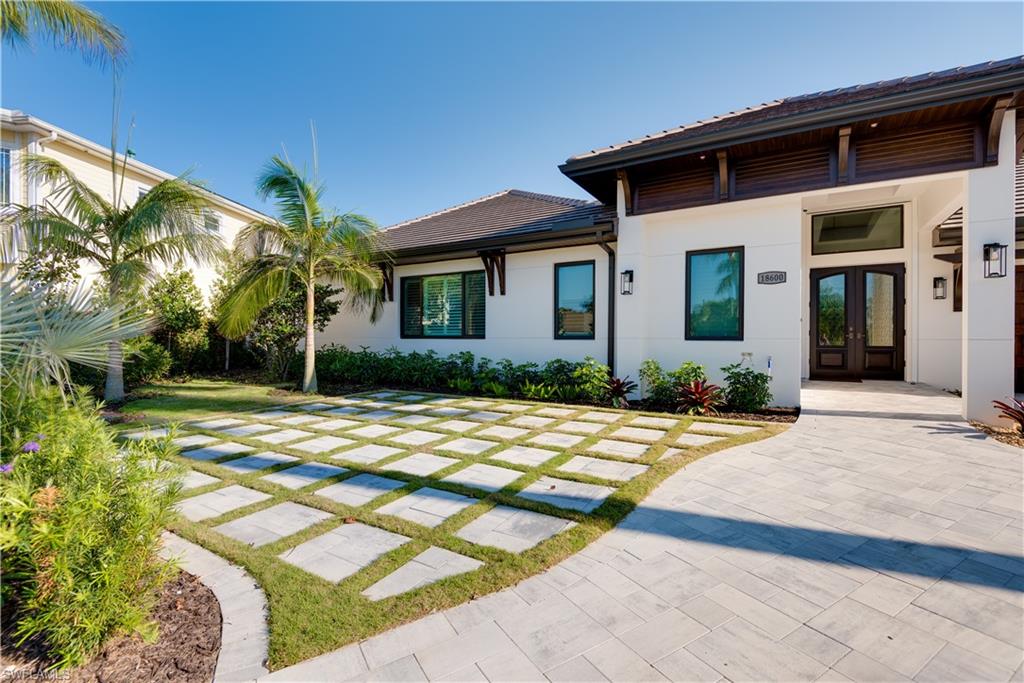 SIESTA ISLES - Residential