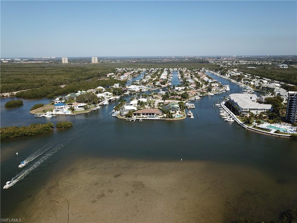 SIESTA ISLES - Residential