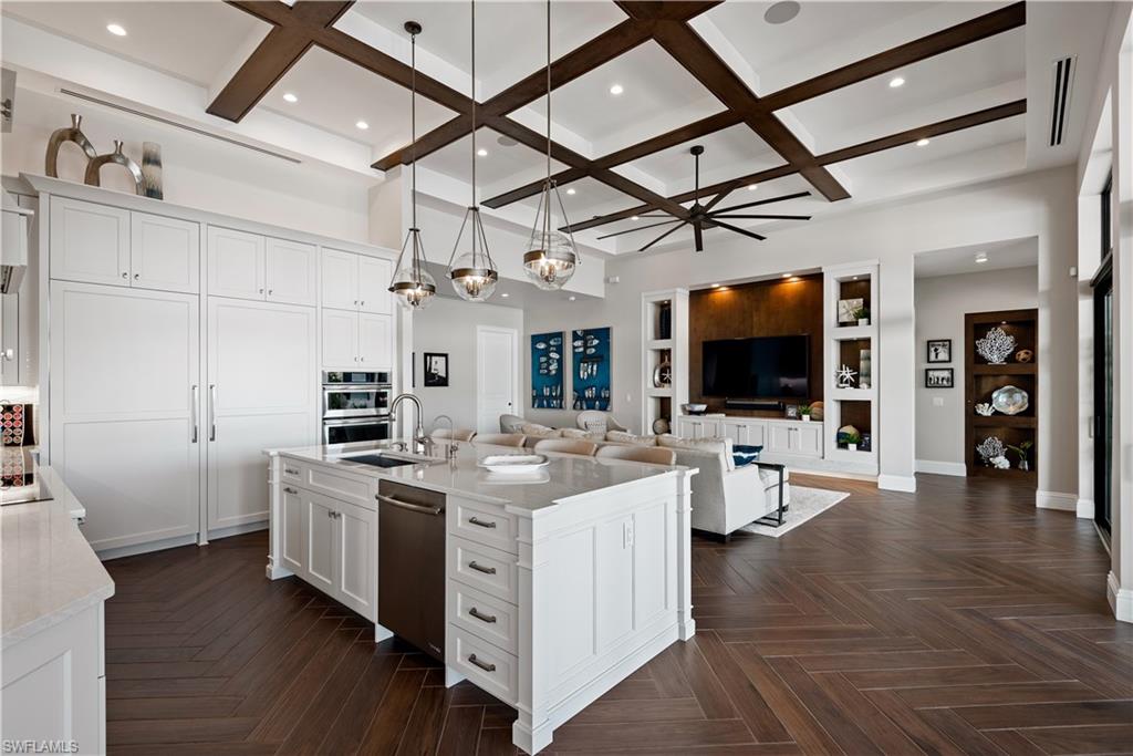 SIESTA ISLES - Residential