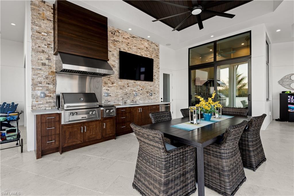 SIESTA ISLES - Residential