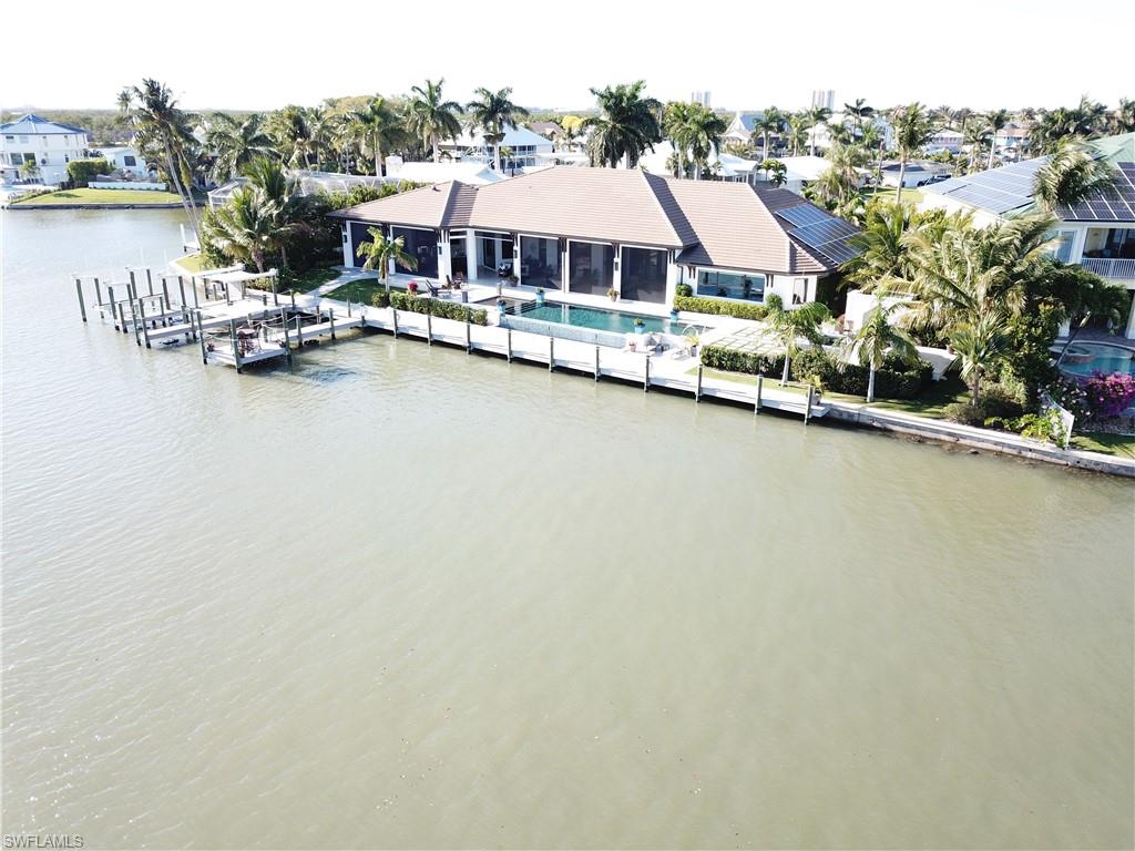 SIESTA ISLES - Residential