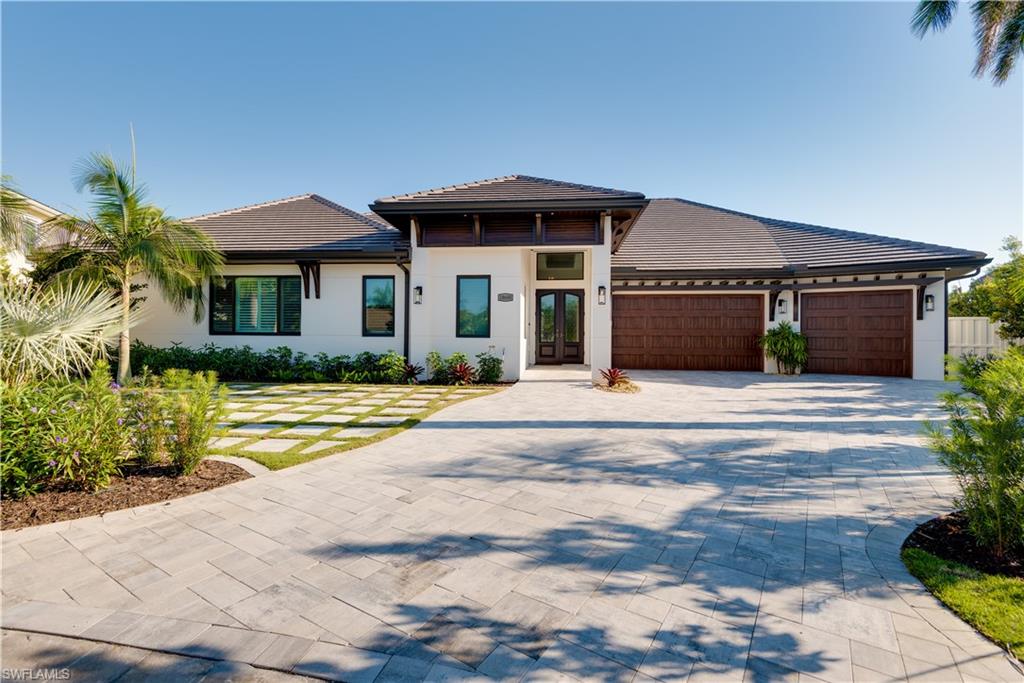 SIESTA ISLES - Residential