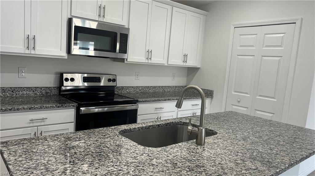 CAPE CORAL - Residential Lease