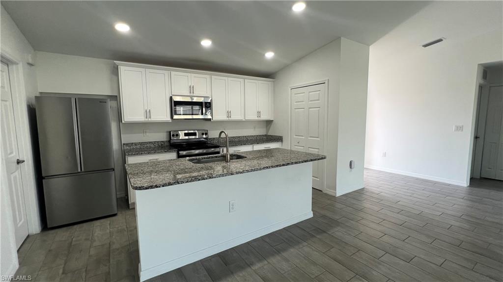 CAPE CORAL - Residential Lease