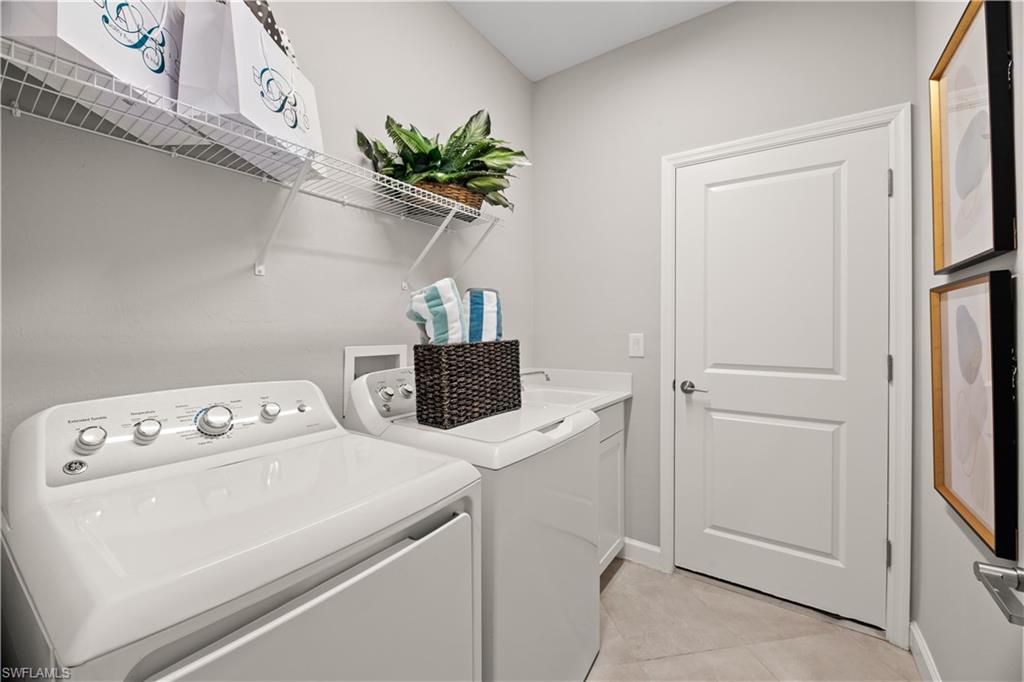 MAPLE POINT - Residential