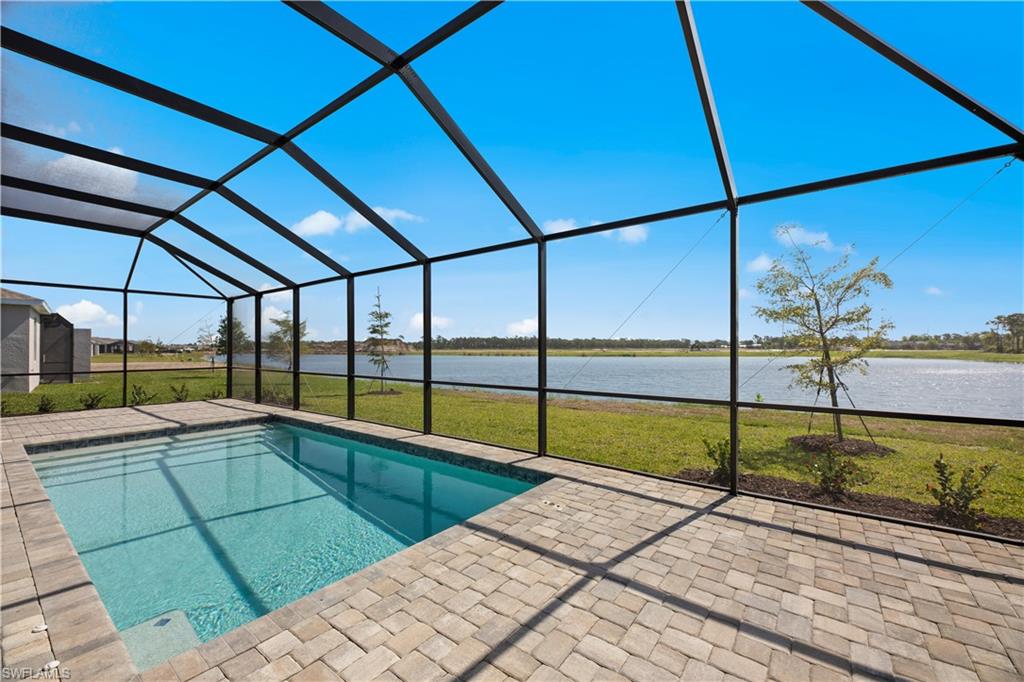 MAPLE POINT - Residential