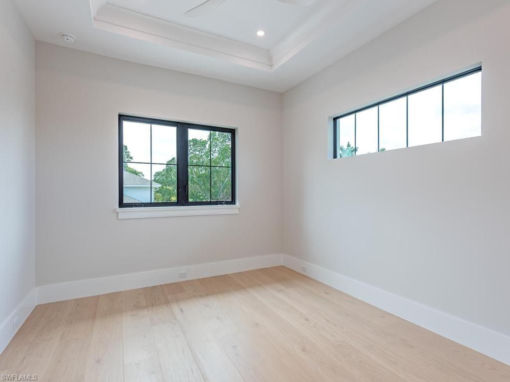 LAKE PARK - Residential