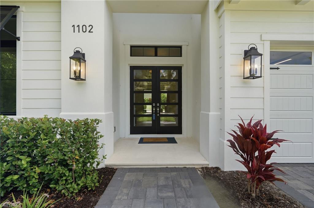 1102 9th AVE N