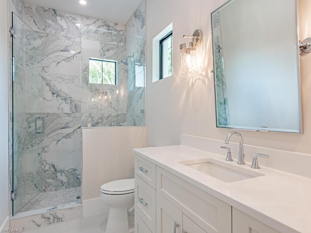 LAKE PARK - Residential