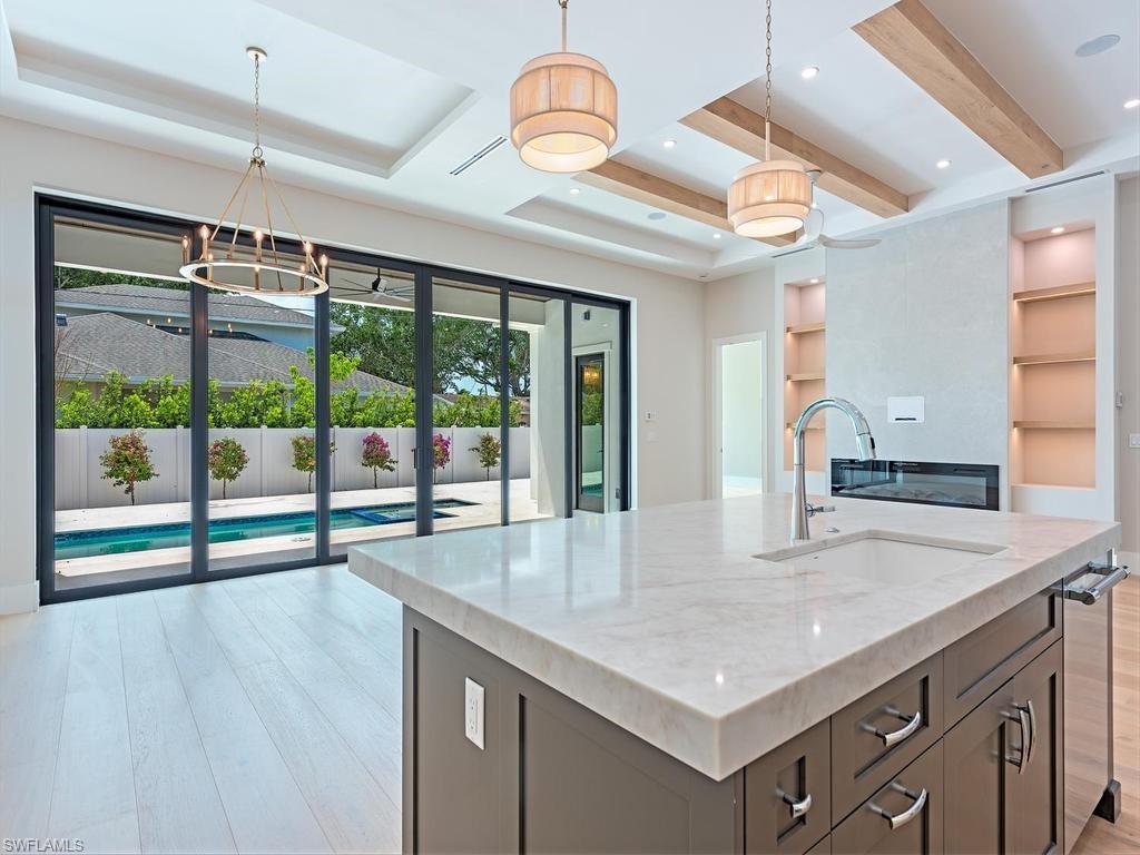 LAKE PARK - Residential