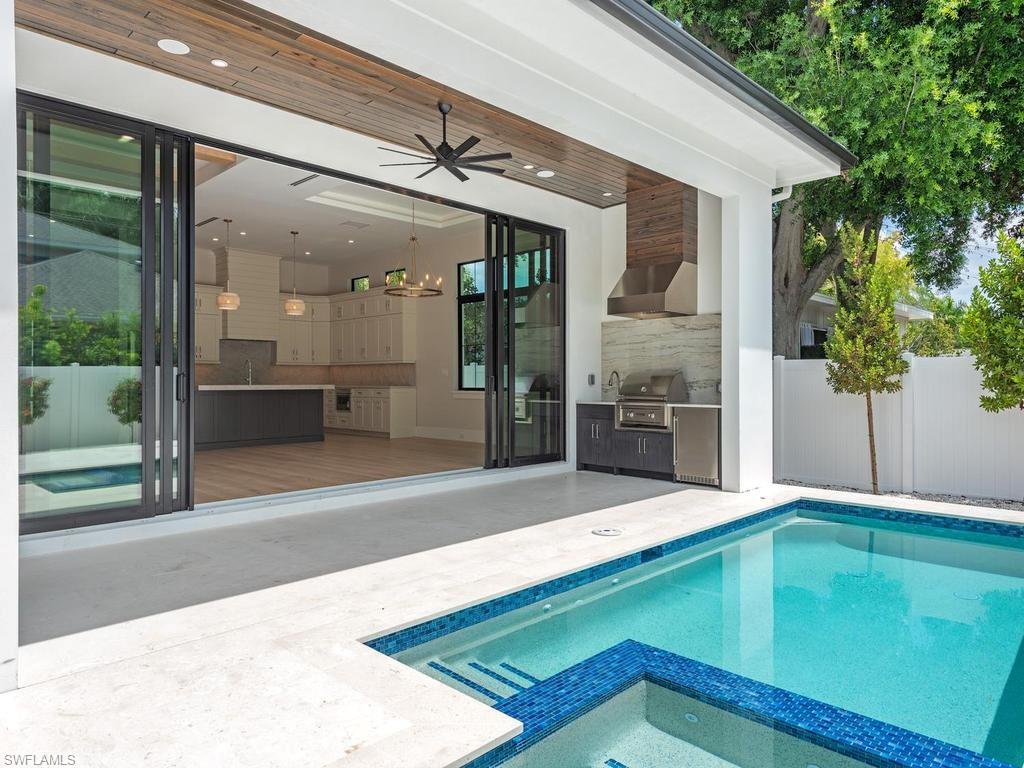 LAKE PARK - Residential