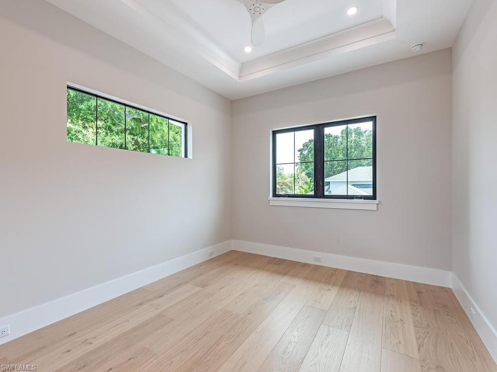 LAKE PARK - Residential