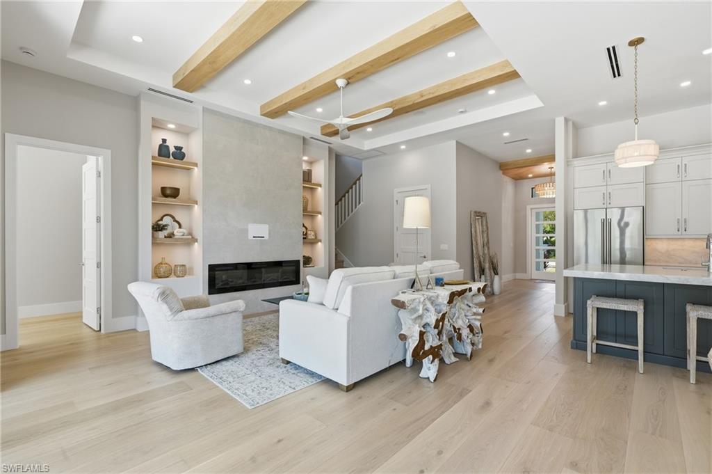 1102 9th AVE N