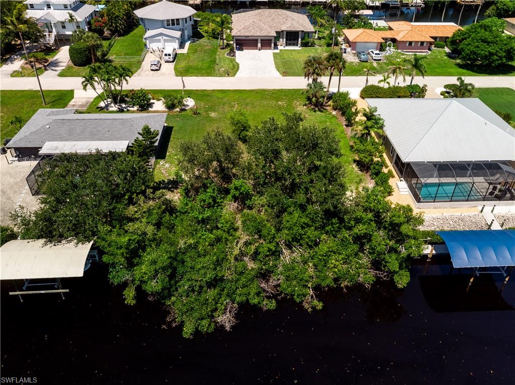 CHARLOTTE SHORES - Land