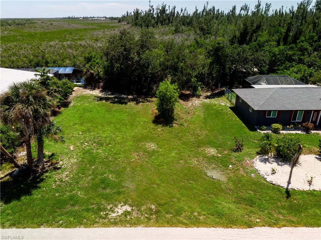 CHARLOTTE SHORES - Land