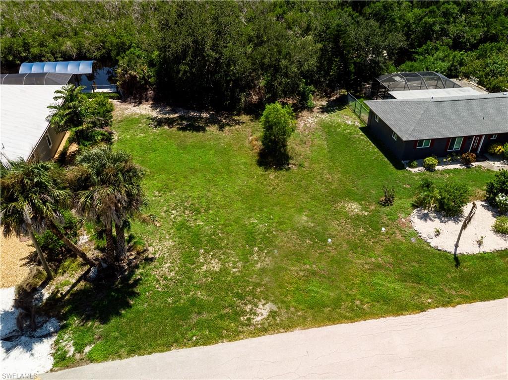 CHARLOTTE SHORES - Land