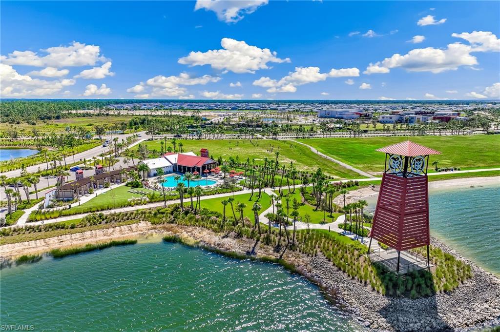 CRESCENT LAKES - Residential