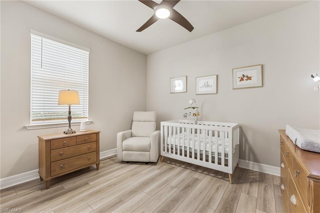 CRESCENT LAKES - Residential