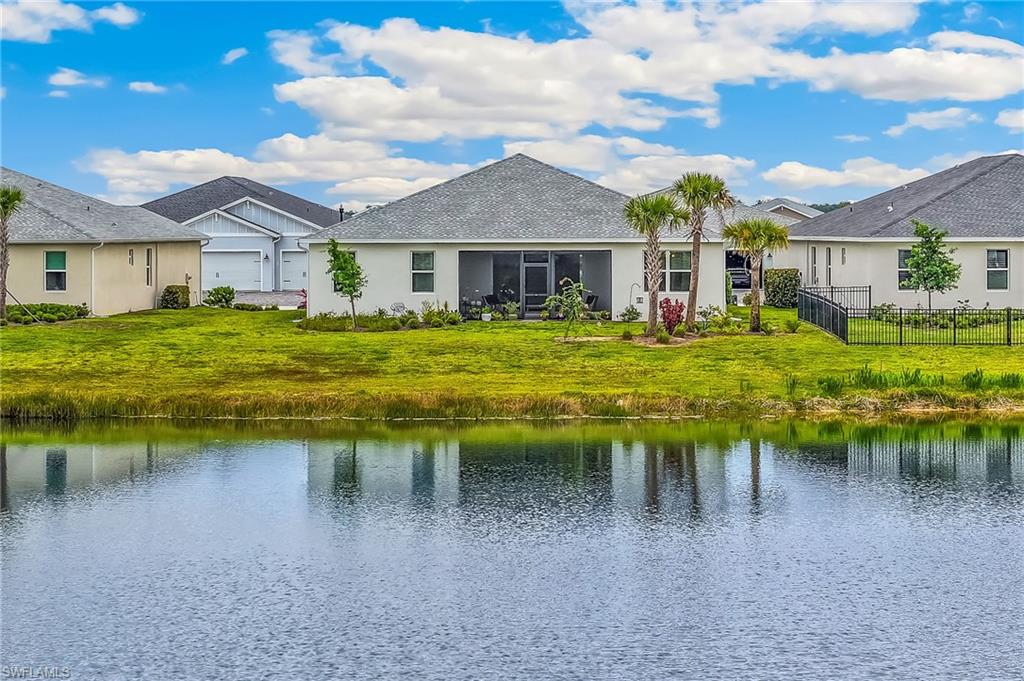 CRESCENT LAKES - Residential