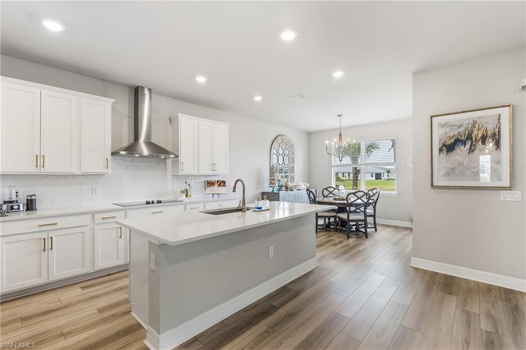 CRESCENT LAKES - Residential