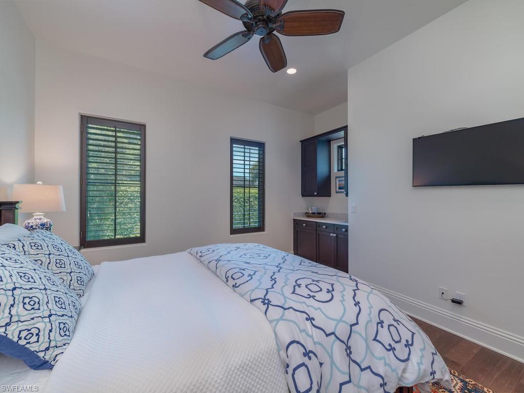 MOORINGS - Residential